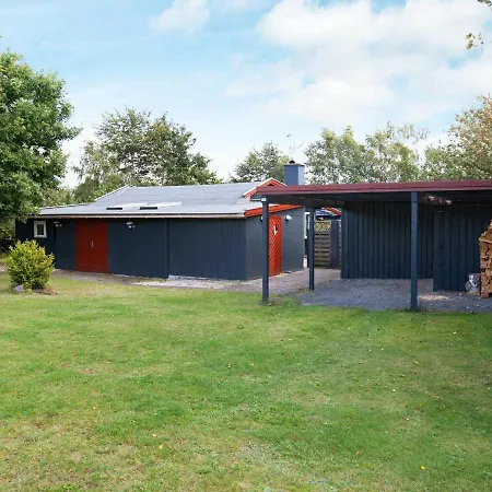 Ferienhaus Serene Holiday In With Terrace