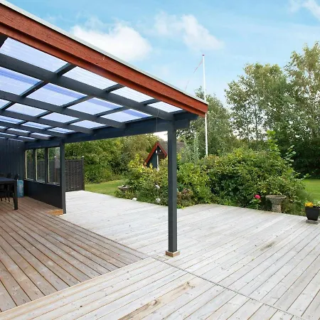 Serene Holiday In With Terrace *